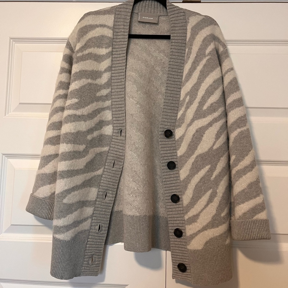 Everlane striped sweater size small